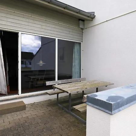 Apartment 6 Person In Brovst-by Traum *