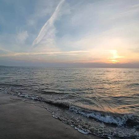 6 Person In Brovst-by Traum * Brovst