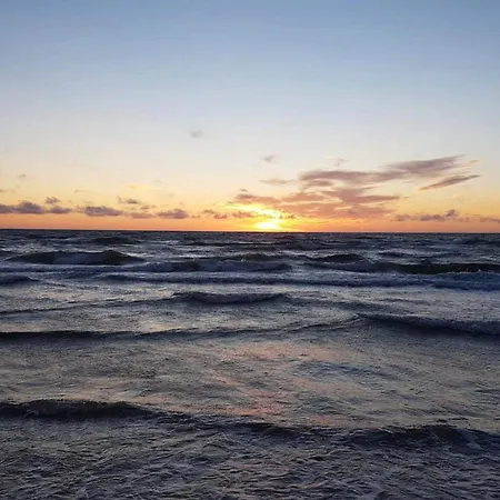 6 Person In Brovst-by Traum